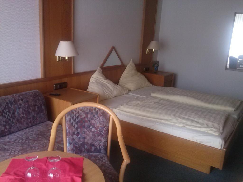 Landhotel Hamburger Hof Nettlingen Oda fotoğraf
